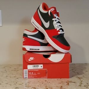 Nike Air Stepback Size 10.5